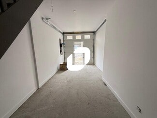 Plus de détails pour Rue Du General Leclerc, SAINT-OUEN-L'AUMONE - Local d'activités à louer