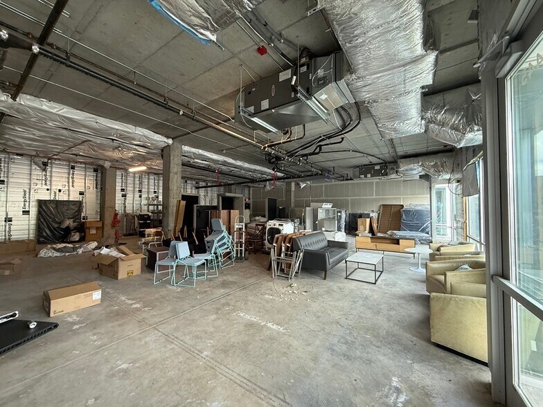 455 E Main St, Pullman, WA à louer - Photo intérieure - Image 2 de 7