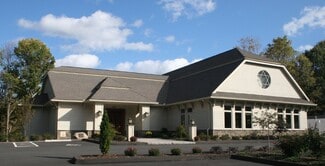 More details for 115 Huntingtown Rd, Newtown, CT - Specialty for Sale