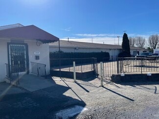 Plus de détails pour 4933 Rozzelles Ferry Rd, Charlotte, NC - Bureau/Commerce de détail à louer