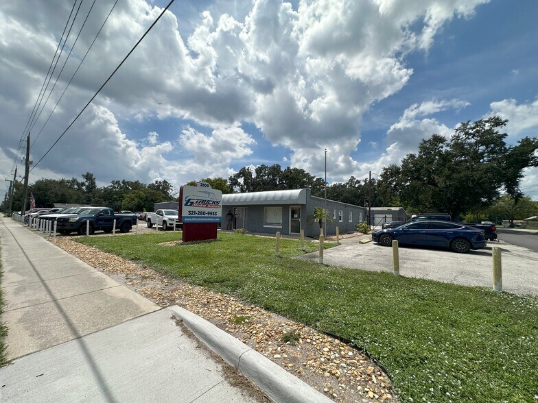 2800 S Sanford Ave, Sanford, FL à louer - Photo du bâtiment - Image 2 de 12