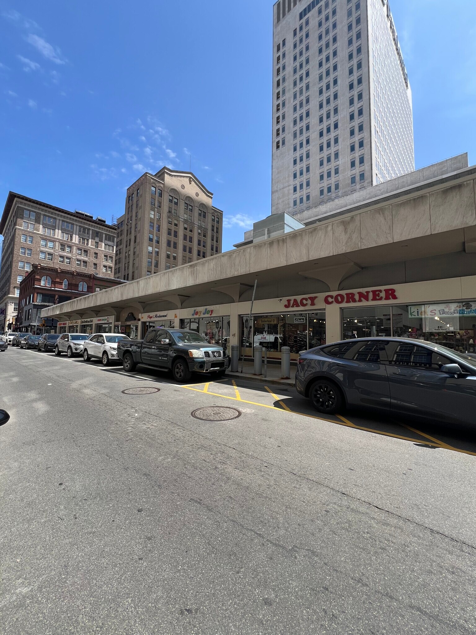 150 Halsey St, Newark, NJ for lease Primary Photo- Image 1 of 23