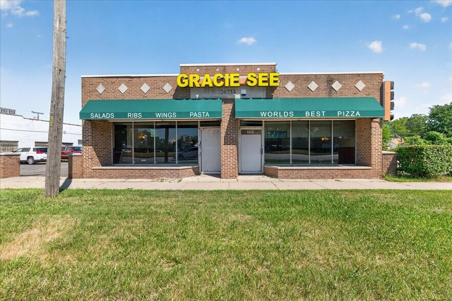 26734 Michigan Ave, Inkster, MI à vendre - Photo du bâtiment - Image 1 de 45