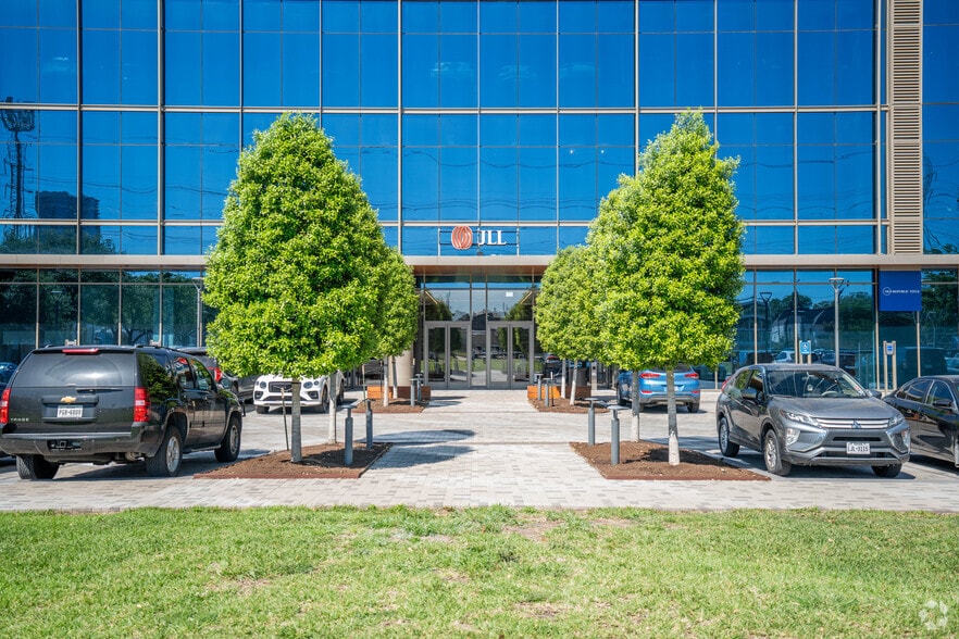 4200 Westheimer Rd, Houston, TX for lease - Building Photo - Image 2 of 6