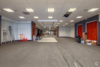 23001-23303 Michigan Ave, Dearborn, MI à louer Photo du bâtiment- Image 2 de 8