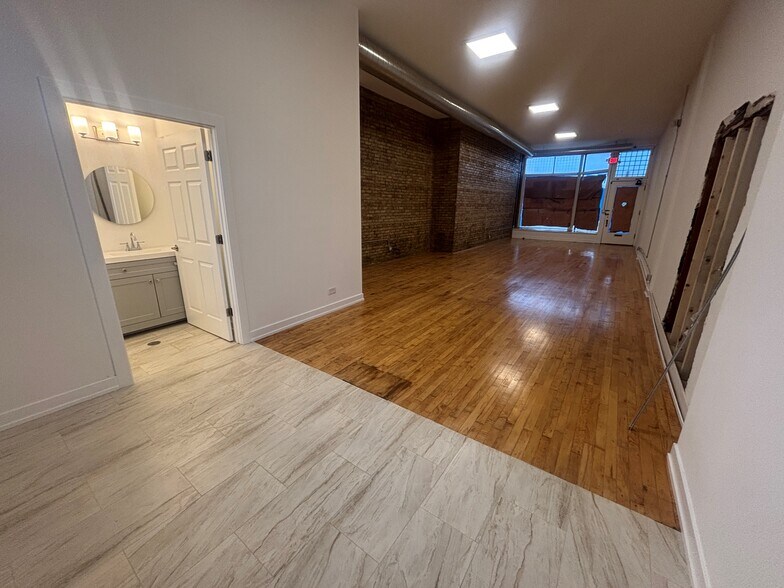 2134 S 61st Ave, Cicero, IL à louer - Photo intérieure - Image 2 de 8