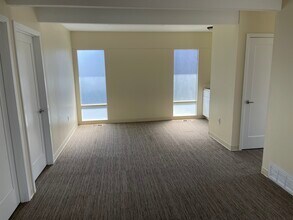 3715 Factoria Blvd SE, Bellevue, WA for lease Interior Photo- Image 2 of 10