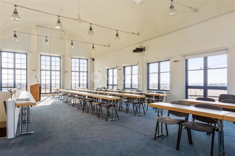 Office in Chessy for lease - Building Photo - Image 1 of 10