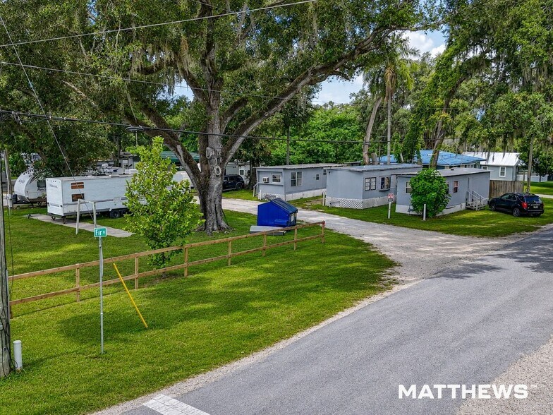 4233 Gall Blvd, Zephyrhills, FL à vendre - Photo du bâtiment - Image 2 de 3