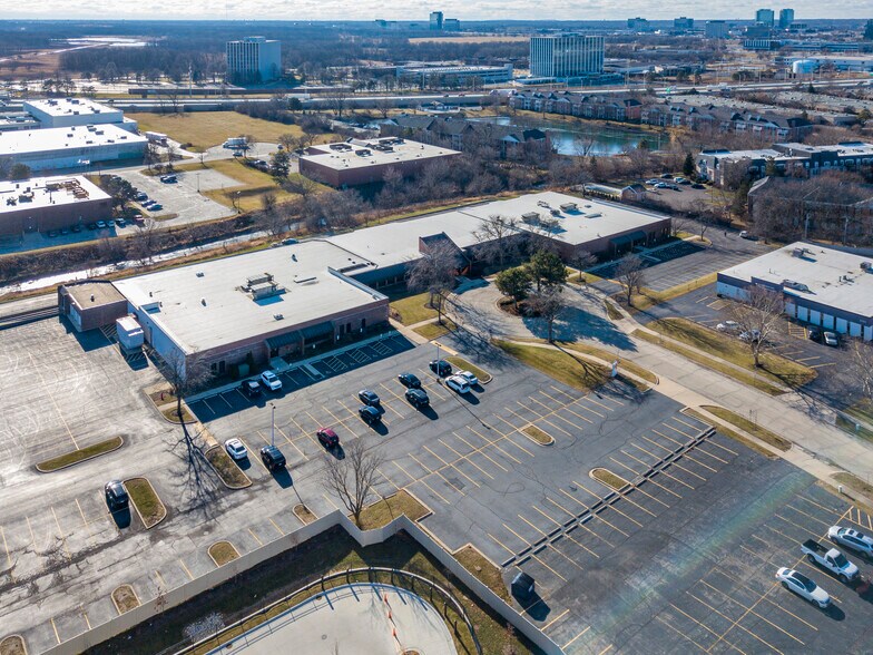 5350-5360 Keystone Ct, Rolling Meadows, IL à vendre - Photo du bâtiment - Image 1 de 20