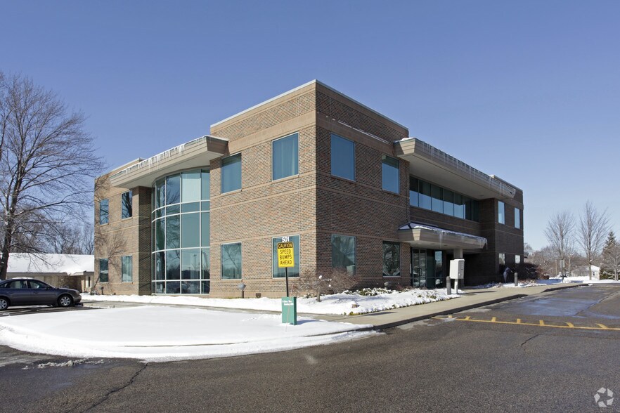 501 Baldwin St, Jenison, MI à louer - Photo principale - Image 2 de 5