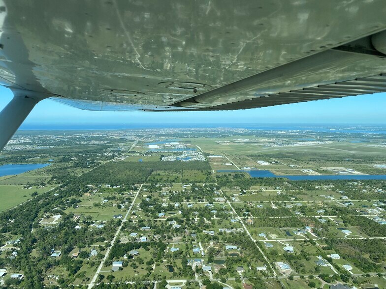 60 Acres Punta Gorda Airport ECAP portefeuille de 2 propriétés à vendre sur LoopNet.ca - Aérien - Image 2 de 5