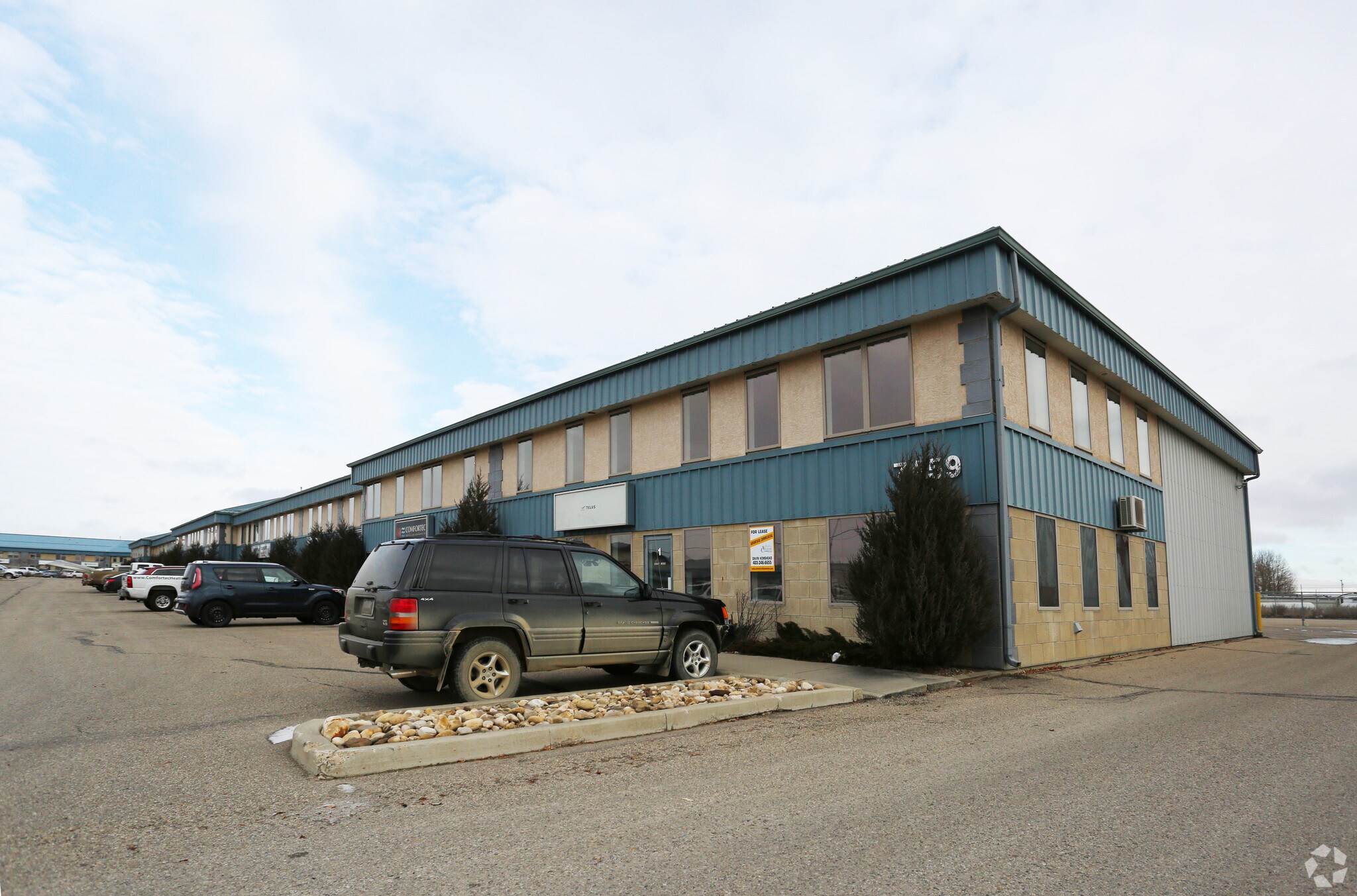 7459 Edgar Industrial Bend, Red Deer, AB for sale Primary Photo- Image 1 of 1