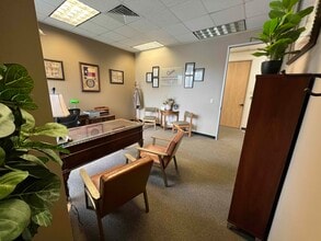 5353 Williams Dr, Georgetown, TX à louer Photo intérieure- Image 2 de 4