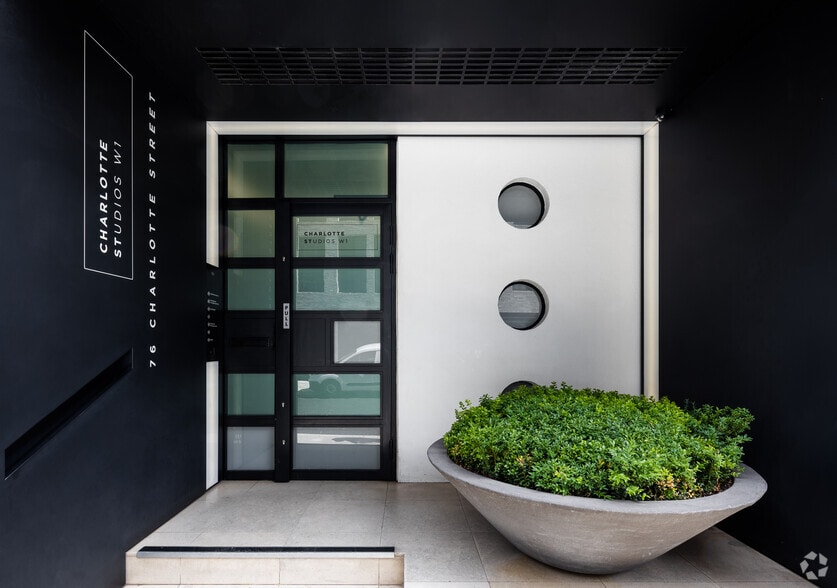 76-78 Charlotte St, London for lease - Building Photo - Image 1 of 7