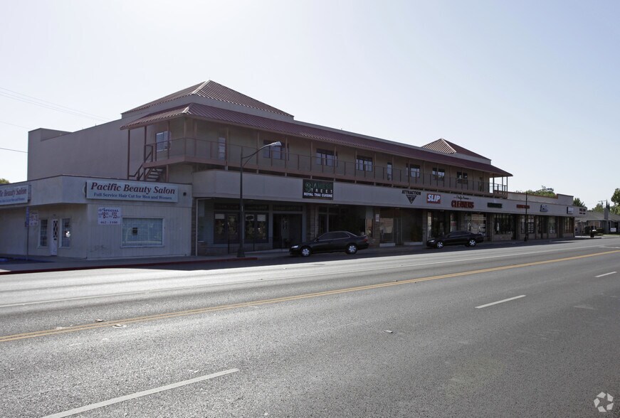 3206-3236 Pacific Ave, Stockton, CA à louer - Photo du bâtiment - Image 2 de 4