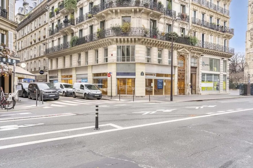 37 Rue De Rivoli, Paris for lease - Building Photo - Image 3 of 40