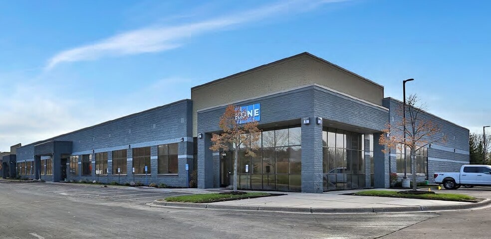2965 Lone Oak Dr, Eagan, MN for lease - Primary Photo - Image 1 of 6
