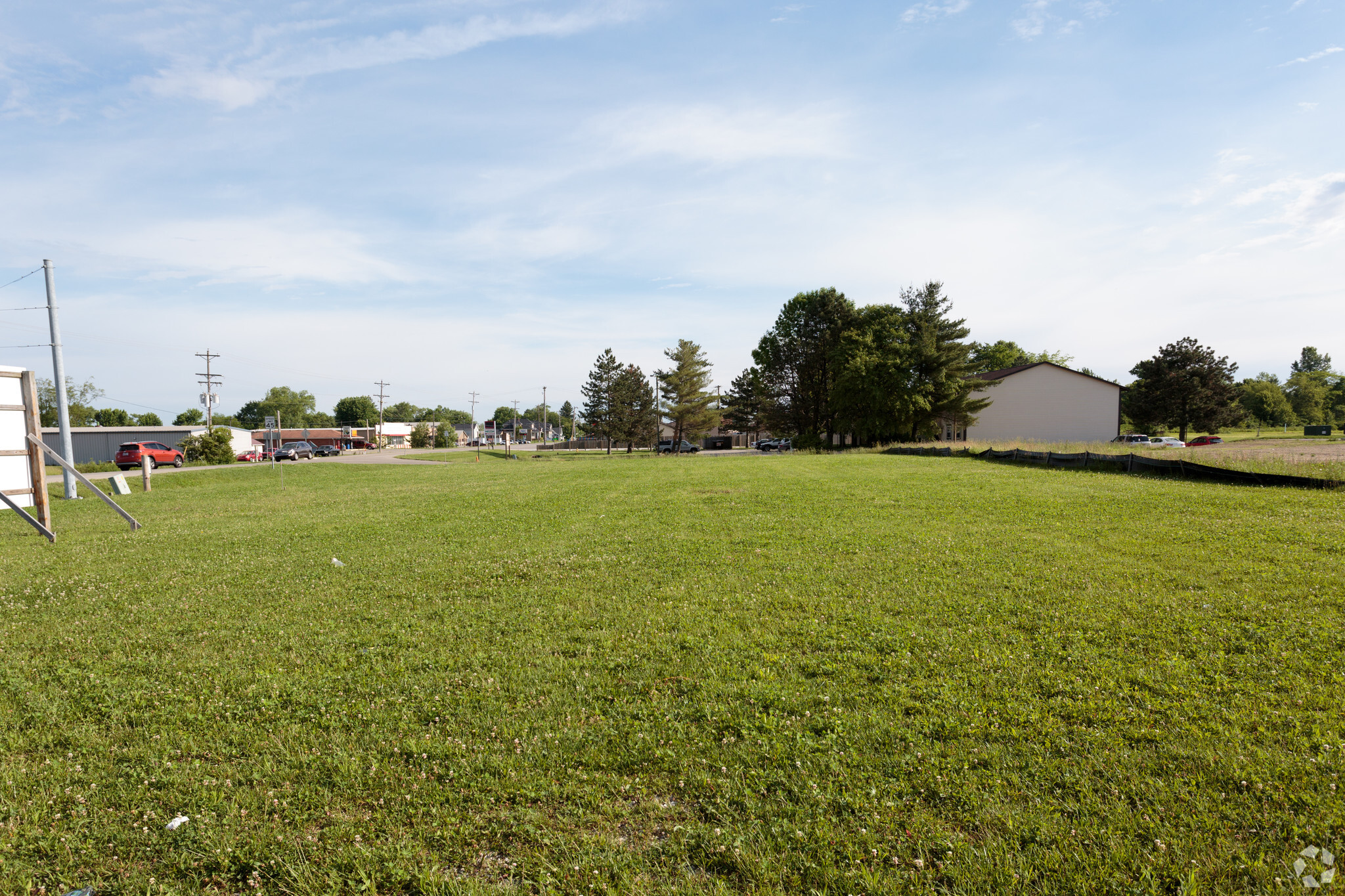 702 W Trafalgar Point Way, Trafalgar, IN for sale Primary Photo- Image 1 of 1