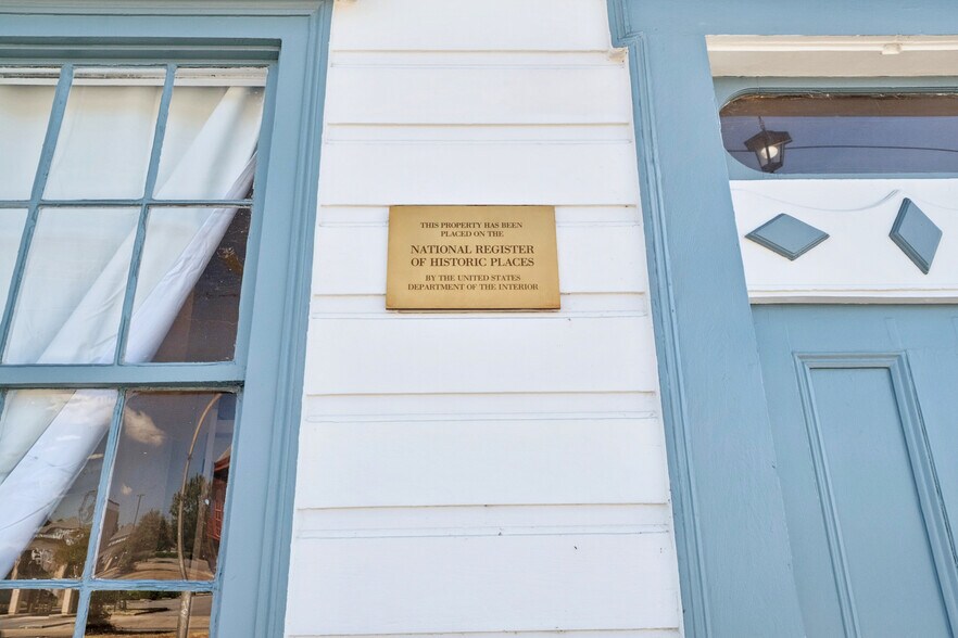 2404 Saint Claude Ave, New Orleans, LA à vendre - Photo du bâtiment - Image 3 de 24