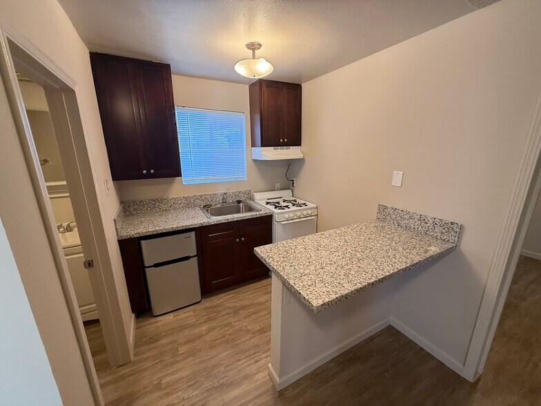 13000 Paramount Blvd, Downey, CA à vendre - Photo intérieure - Image 3 de 9