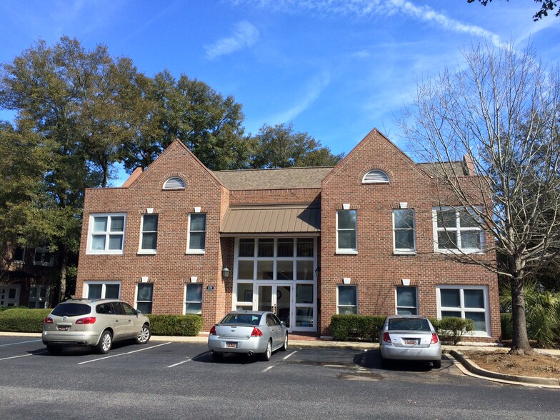 272 W Coleman Blvd, Mount Pleasant, SC for sale - Building Photo - Image 1 of 1