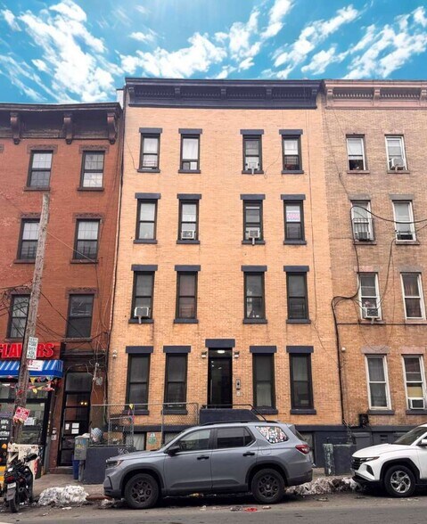 192 Rockaway Ave, Brooklyn, NY à vendre - Photo du bâtiment - Image 2 de 7