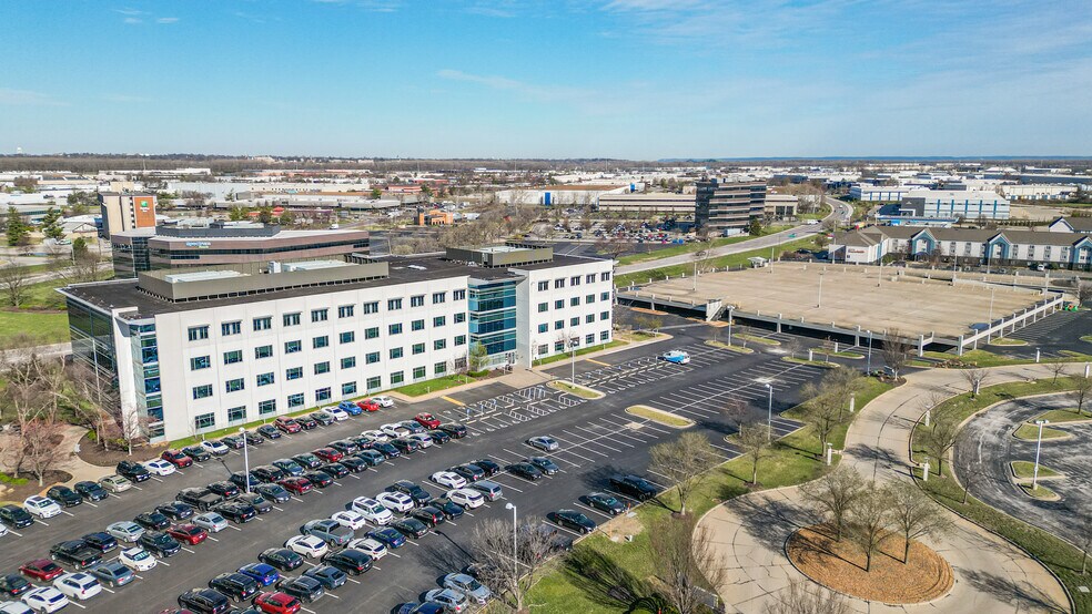 125 Corporate Office Dr, Earth City, MO for sale - Building Photo - Image 3 of 13