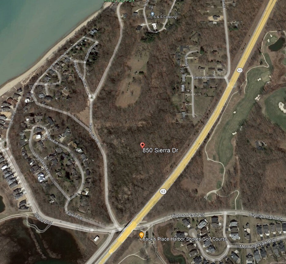 850 Sierra Dr, Benton Harbor, MI for sale Primary Photo- Image 1 of 12