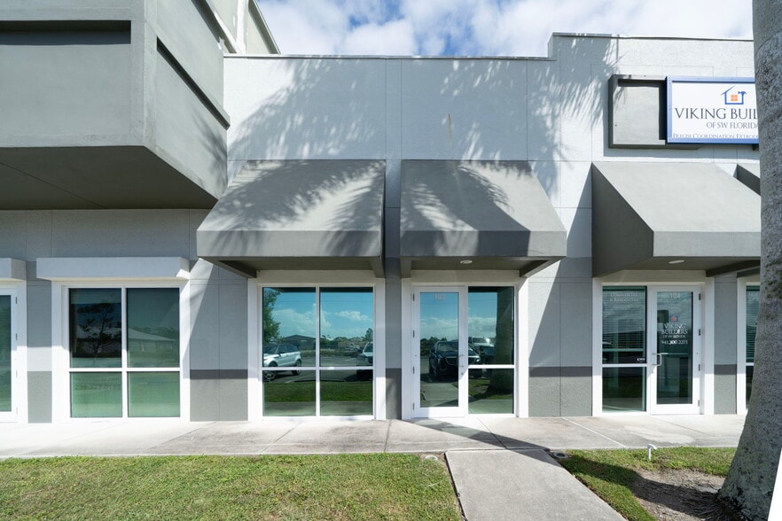 6640 Taylor Rd, Punta Gorda, FL for lease - Building Photo - Image 3 of 6