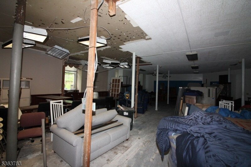 16 Hampton Rd, Glen Gardner, NJ à vendre - Photo du bâtiment - Image 3 de 15