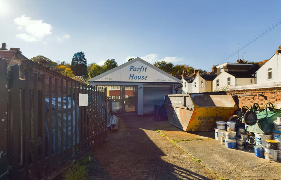 10/10a Purley Vale, Purley for sale - Building Photo - Image 1 of 6