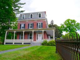 664 Main St, Amherst, MA à vendre - Photo du bâtiment - Image 1 de 1