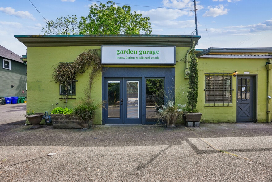 1114 SE Clay St, Portland, OR for sale - Building Photo - Image 2 of 30
