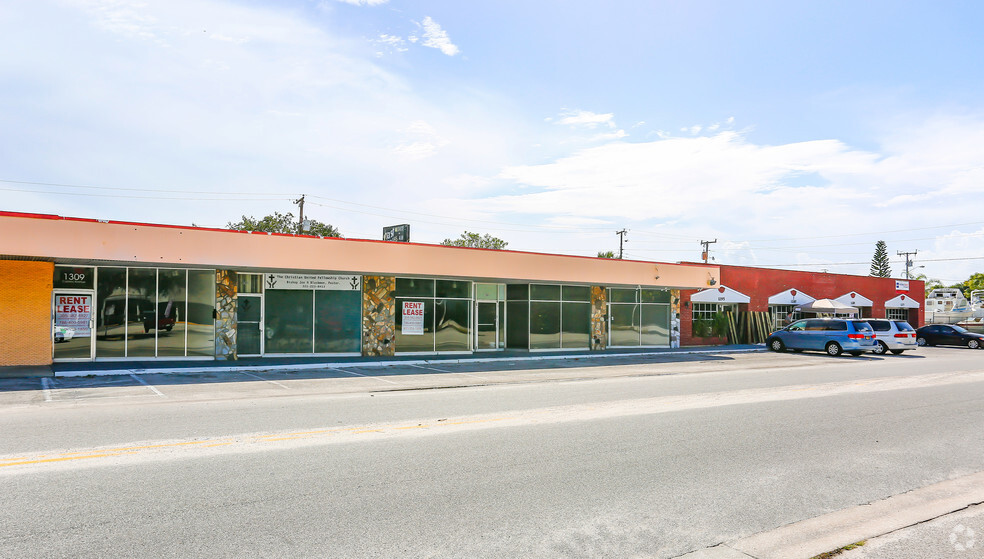 1277-1309 Cypress Ave, Melbourne, FL for lease - Building Photo - Image 1 of 5