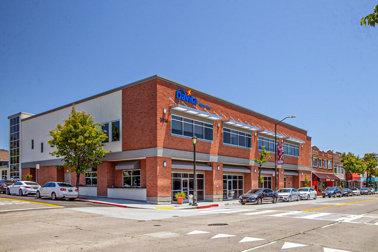 3810-3814 MacArthur Blvd, Oakland, CA à louer Photo du bâtiment- Image 1 de 7