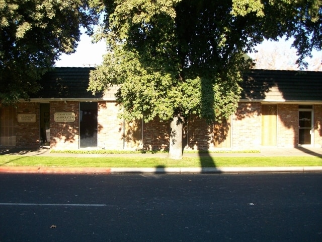 1421 K St, Modesto, CA for lease Primary Photo- Image 1 of 16
