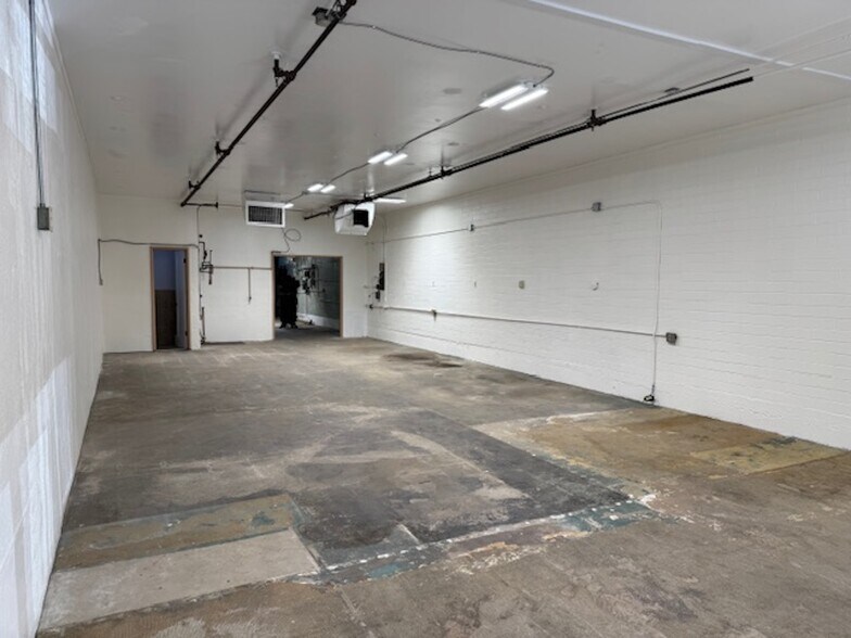 312 N Santa Cruz Ave, Los Gatos, CA à louer - Photo du bâtiment - Image 3 de 7