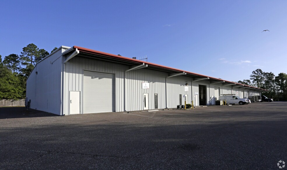 14476 Duval Pl W, Jacksonville, FL for lease - Building Photo - Image 1 of 3