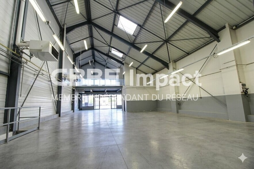 92 Avenue Roland Carraz, Chenôve for sale - Interior Photo - Image 3 of 5