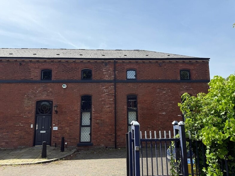 98-100 Wilderspool Causeway, Warrington à vendre - Photo du bâtiment - Image 2 de 10