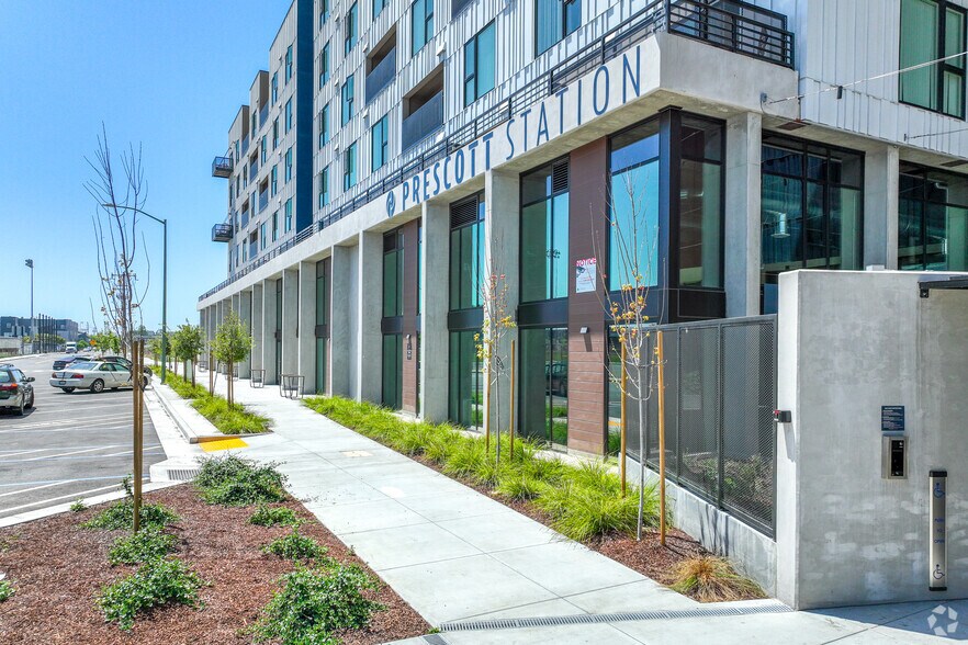 2121 Wood St, Oakland, CA à louer - Photo du bâtiment - Image 3 de 23