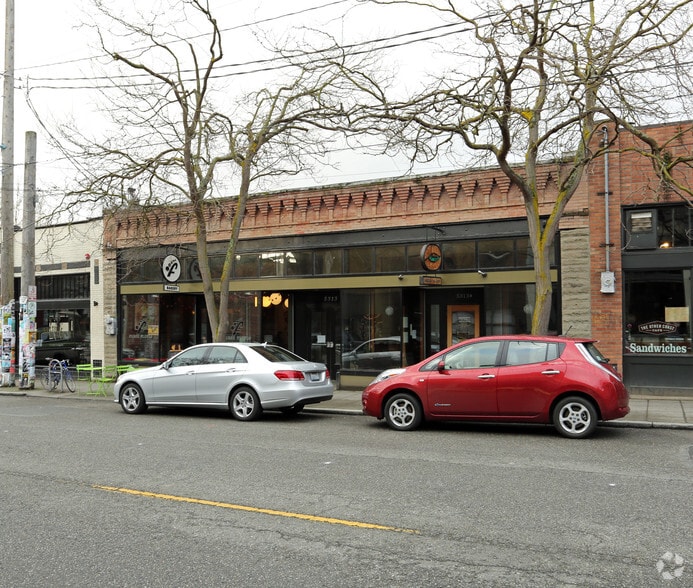 5313 Ballard Ave, Seattle, WA à vendre - Photo du bâtiment - Image 2 de 4