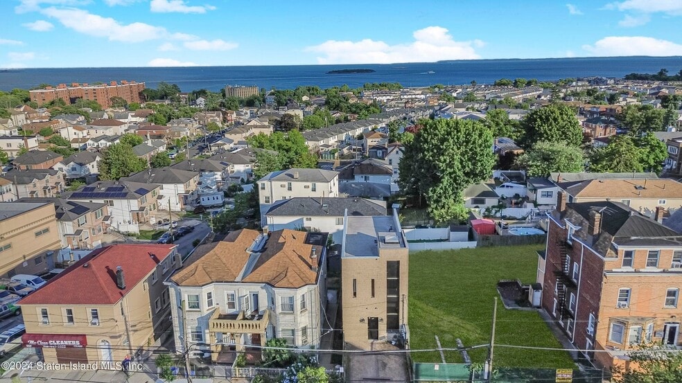 144 Mcclean Ave, Staten Island, NY for lease - Aerial - Image 3 of 26