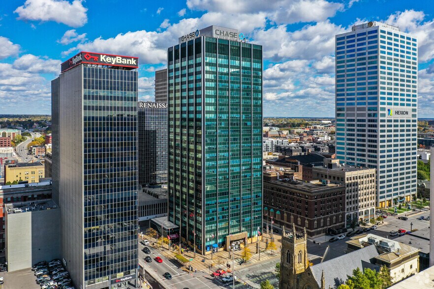 100 E Broad St, Columbus, OH à louer - Photo du bâtiment - Image 2 de 3