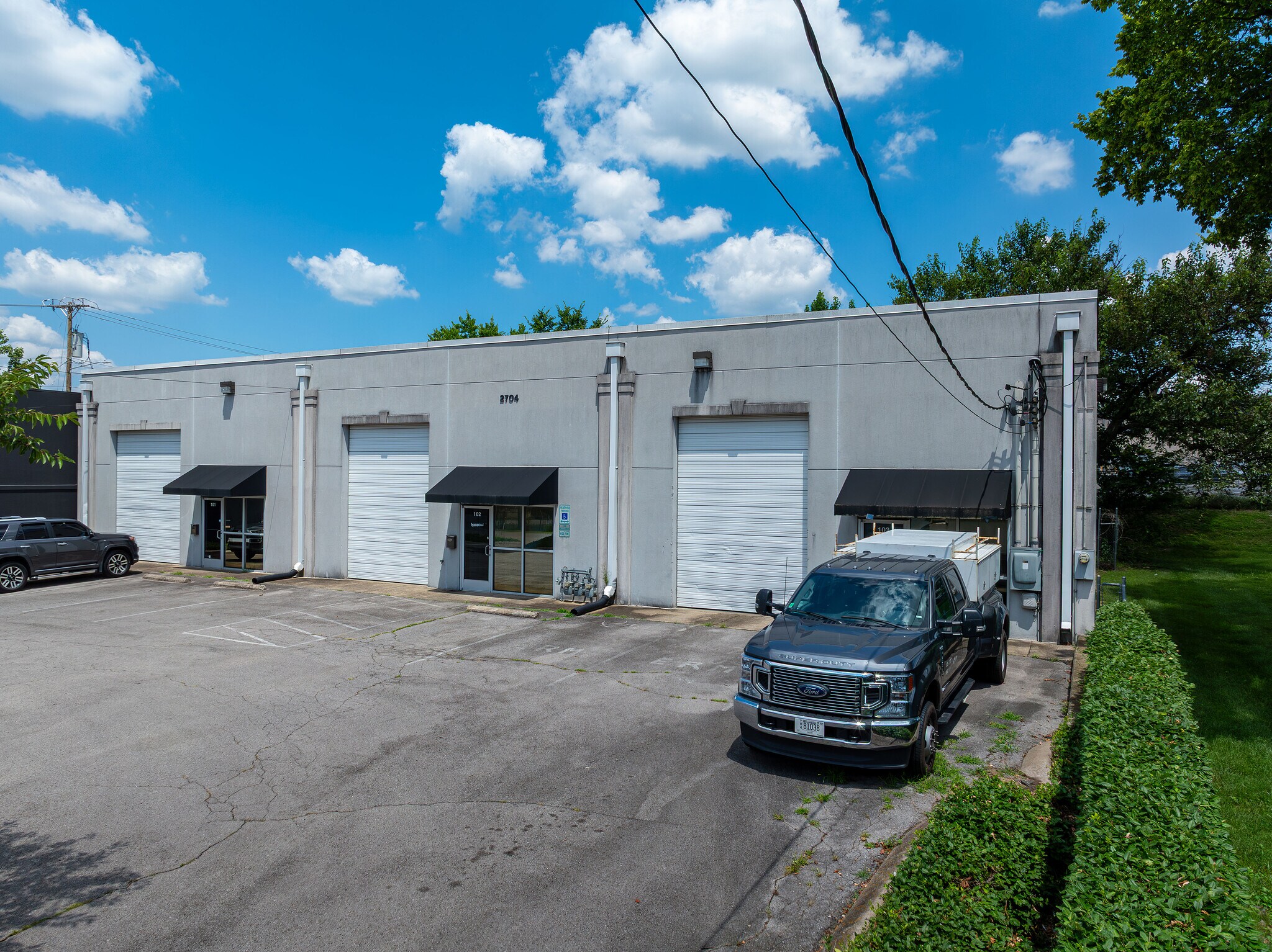 2702-2704 Eugenia Ave, Nashville, TN for lease Building Photo- Image 1 of 4