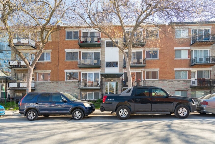 9271 24e Av, Montréal, QC for sale - Building Photo - Image 1 of 1