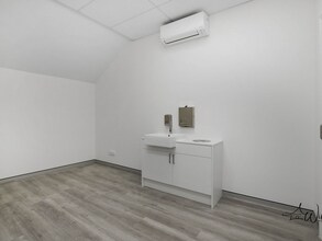 117 John St, Cabramatta à louer Photo intérieure- Image 2 de 9