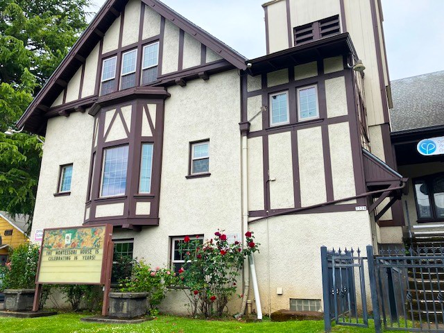 7528 N Charleston Ave, Portland, OR for sale - Building Photo - Image 2 of 12