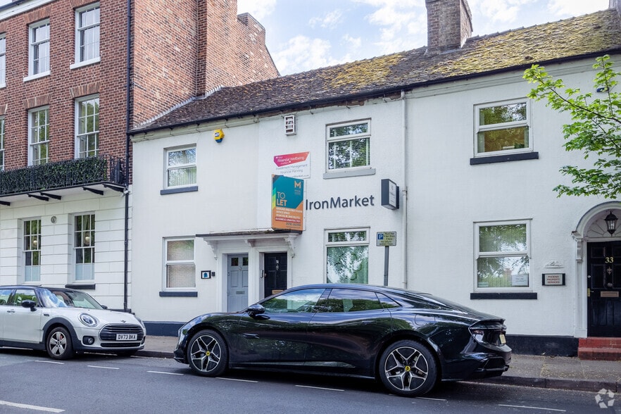 31 Marsh Para, Newcastle Under Lyme for lease - Building Photo - Image 2 of 3